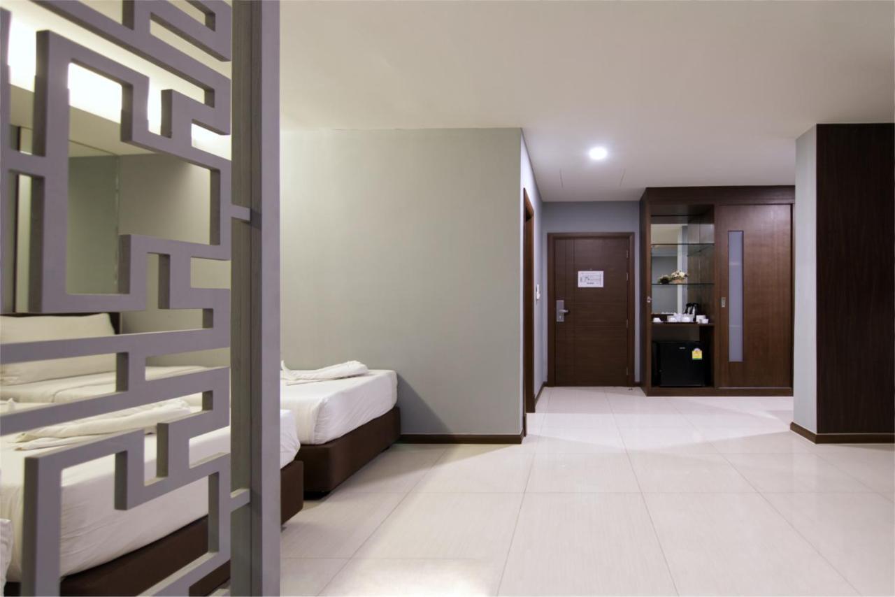 Grand Alpine Hotel Bangkok Dış mekan fotoğraf