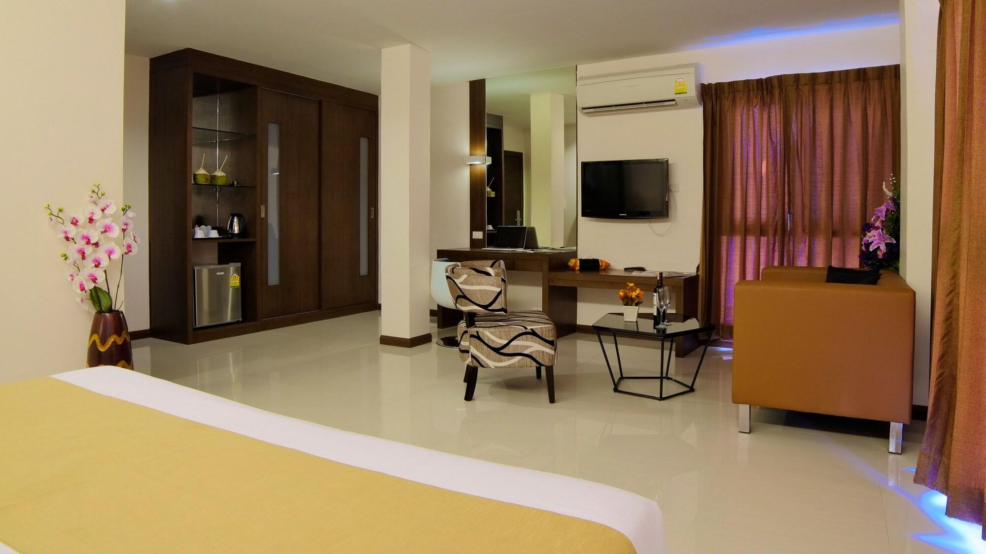 Grand Alpine Hotel Bangkok Dış mekan fotoğraf