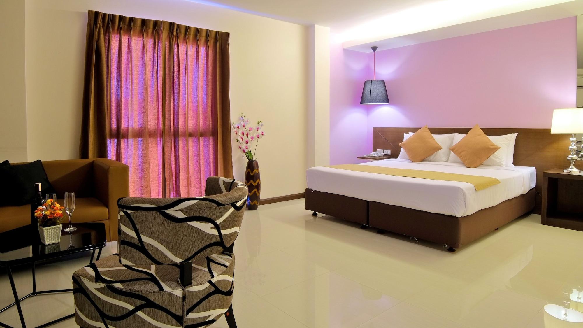 Grand Alpine Hotel Bangkok Dış mekan fotoğraf