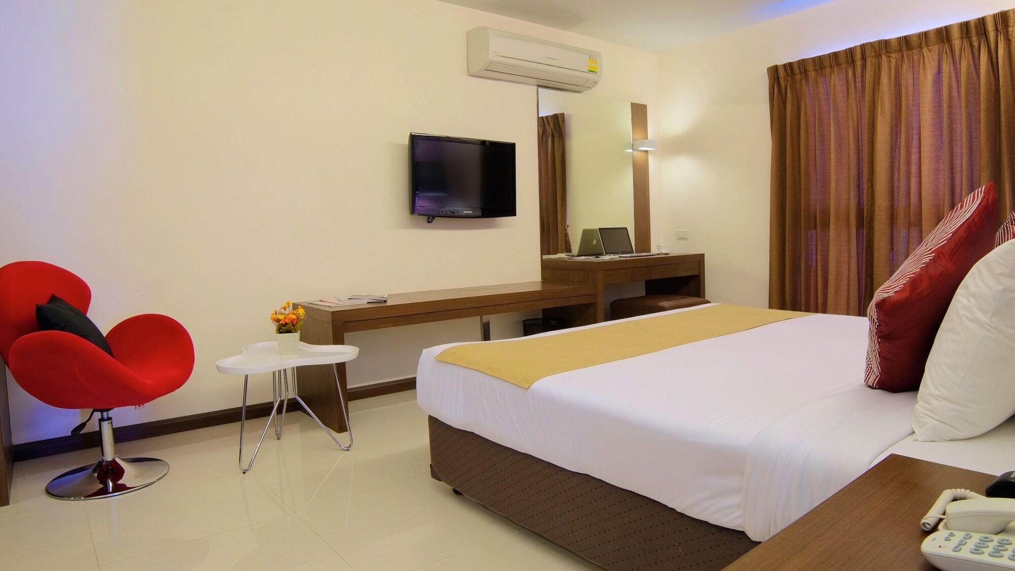 Grand Alpine Hotel Bangkok Dış mekan fotoğraf