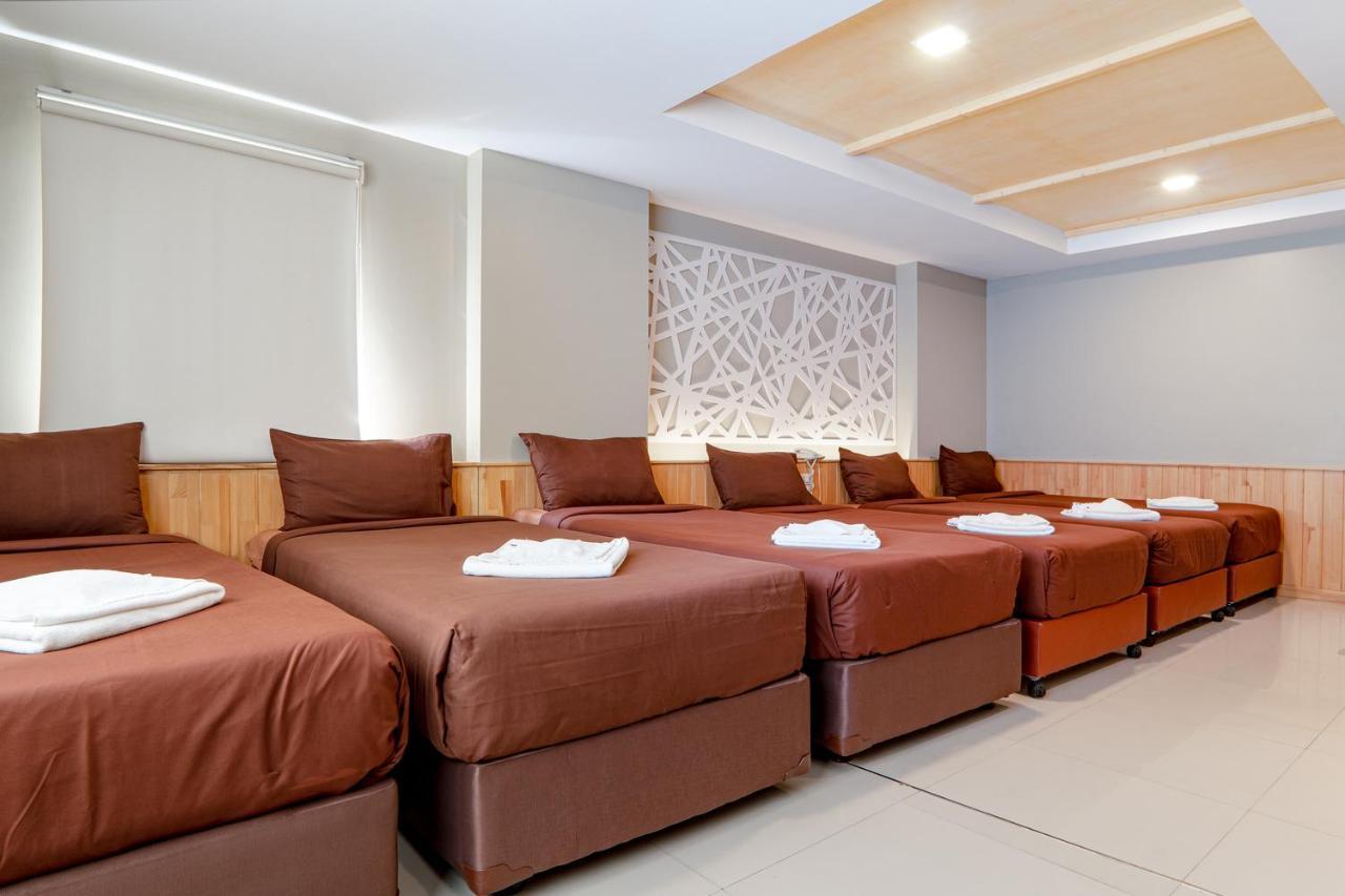 Grand Alpine Hotel Bangkok Dış mekan fotoğraf