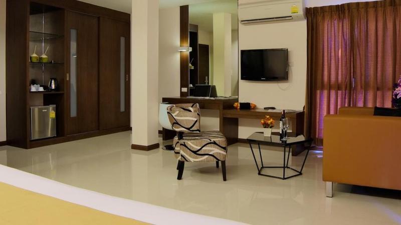 Grand Alpine Hotel Bangkok Dış mekan fotoğraf